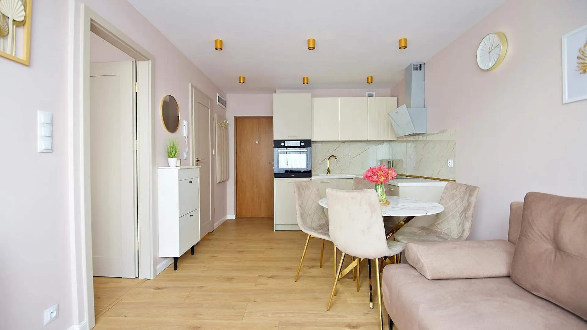 B&P Bank Square Apartment Warsaw